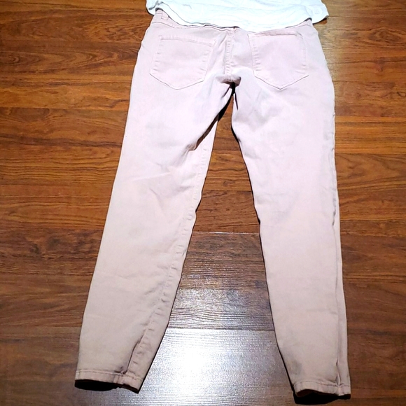 Brody Jeans Pink - Picture 3 of 4